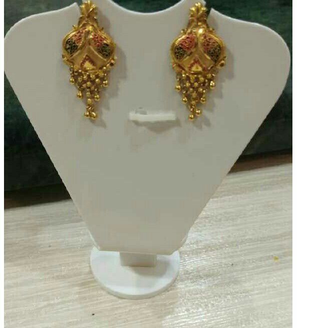 18Kt Gold Fancy Ladies Buti