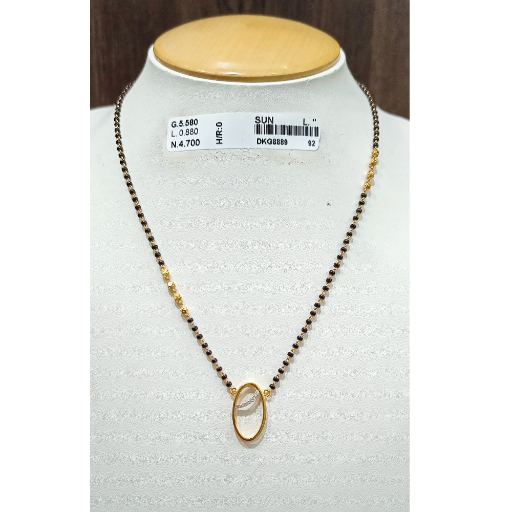 22 KT OVAL DALICATE PANDANT MANGALSUTRA