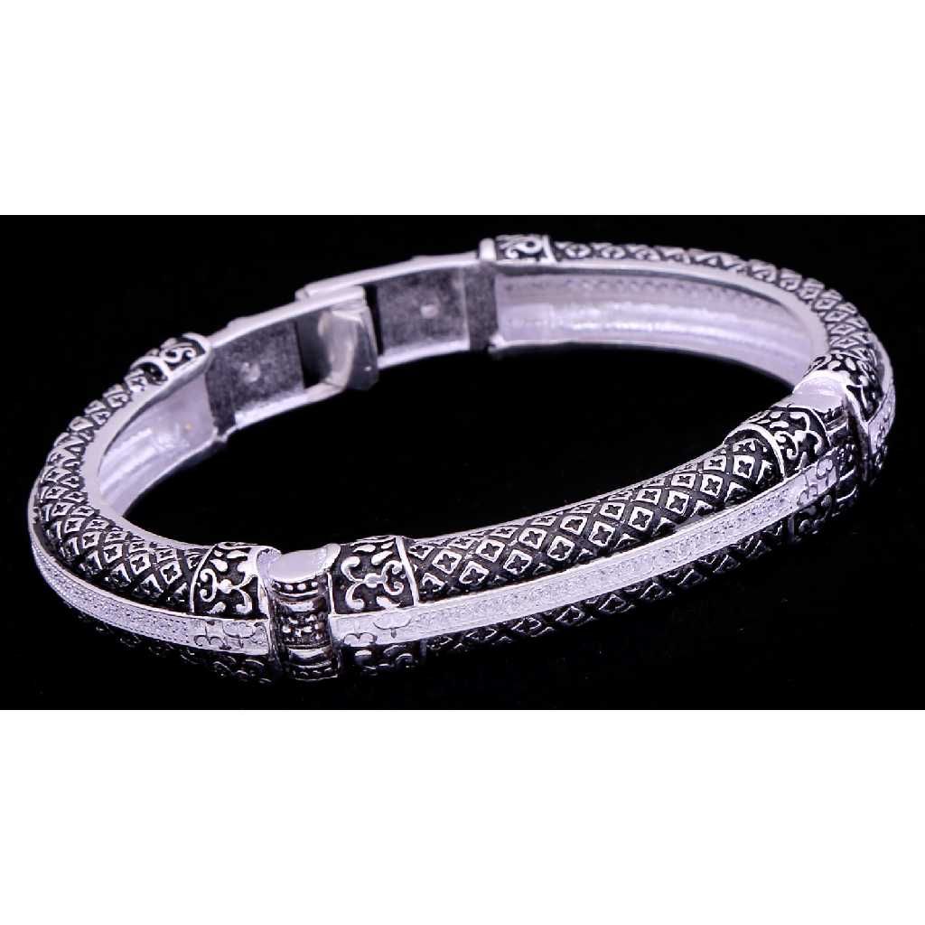 Fancy Design Silver Bracelet