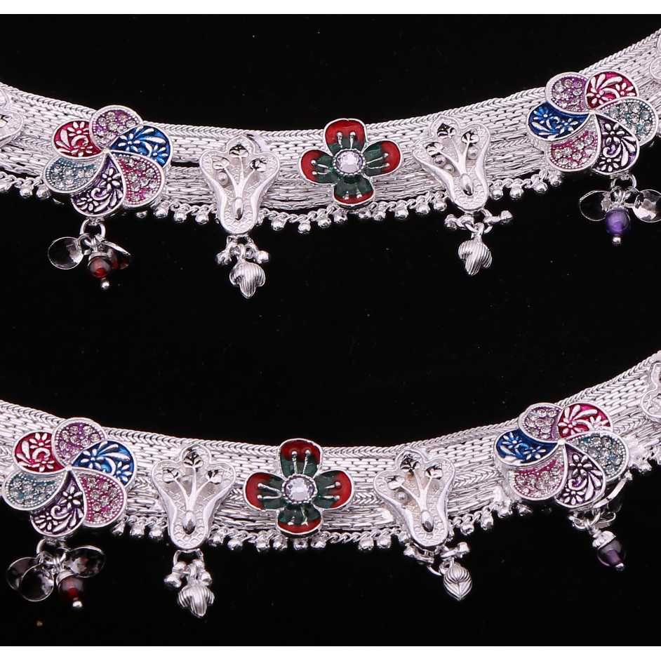 Flower Shape Silver Exclusive Payal - Image 2