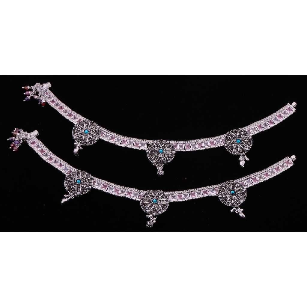 Attractive Silver Ladies Payal