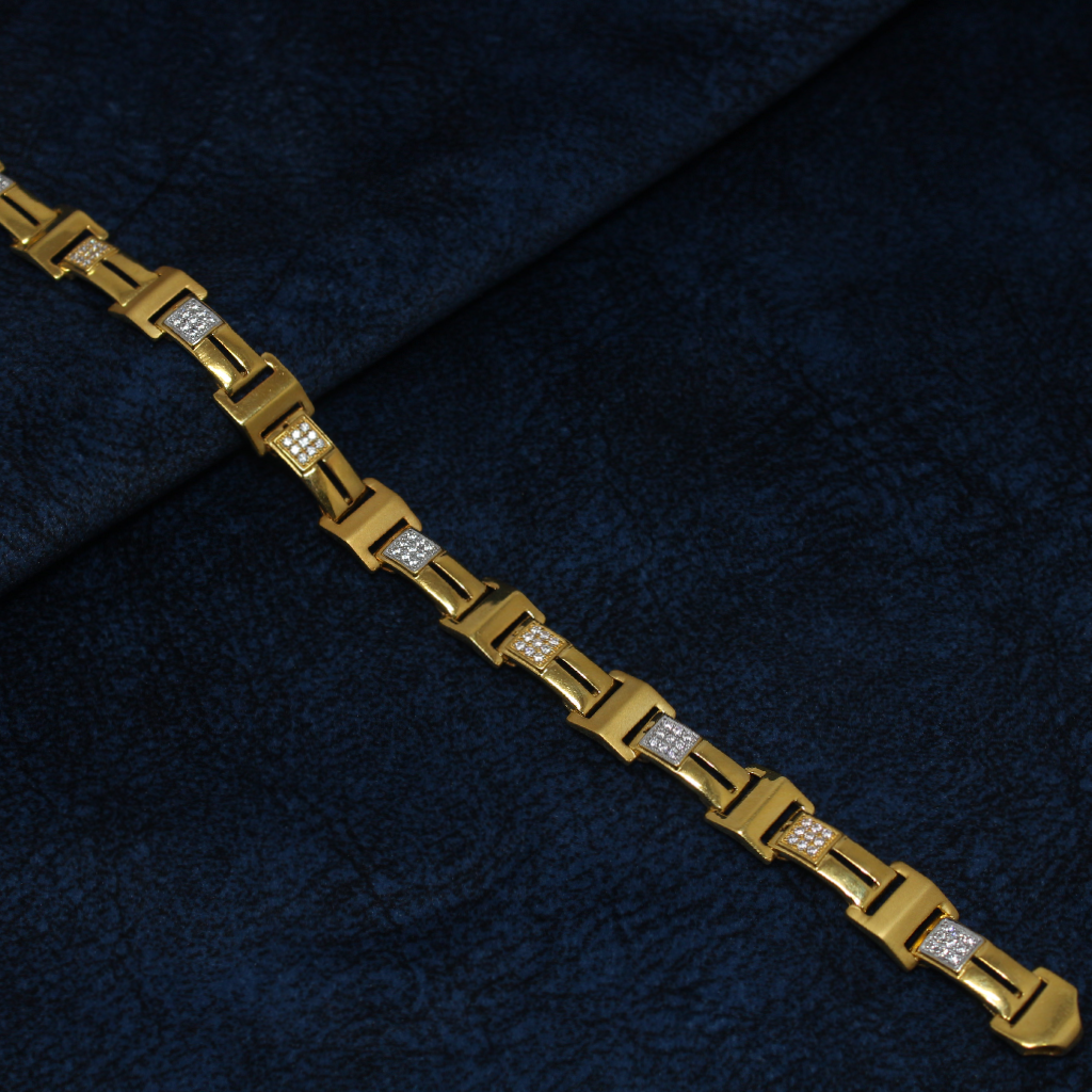 22KT Hallmarked Fancy  Men's Bracelet