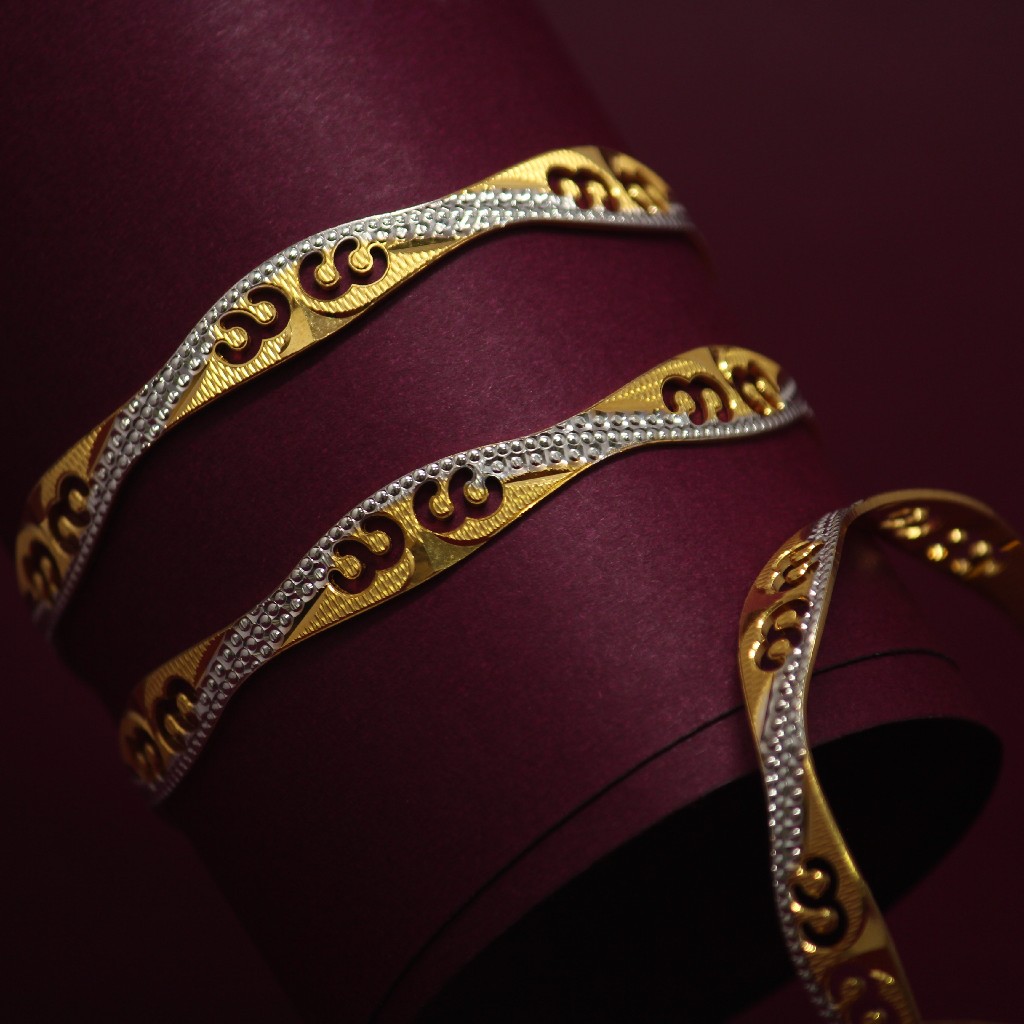 916 Hallmarked Classic 4 Bangles Set - Image 2