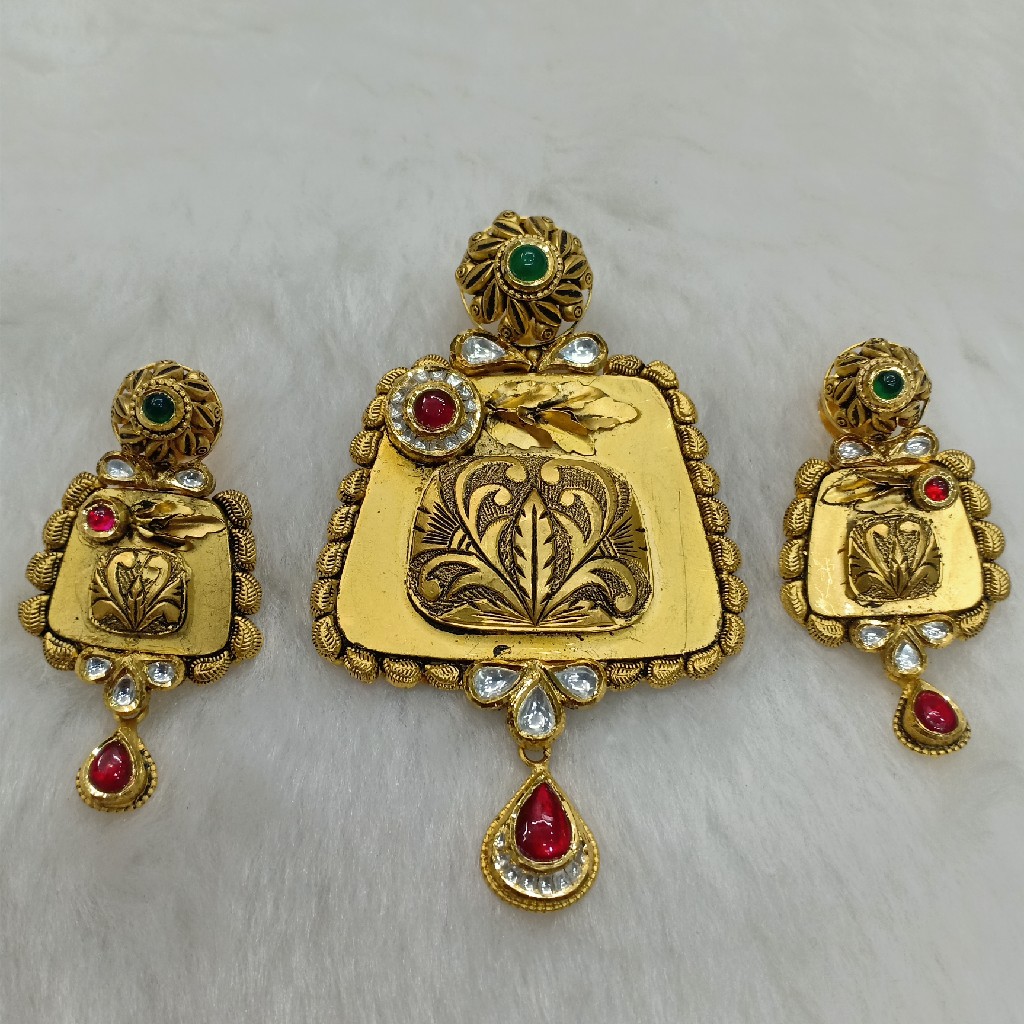 antique pendant set