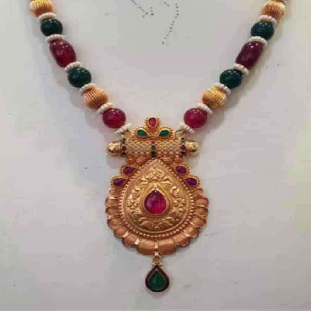 22 ct attractive pendal set