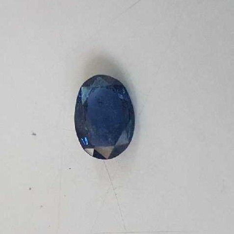 3.20ct oval blue blue-sapphire-neelam