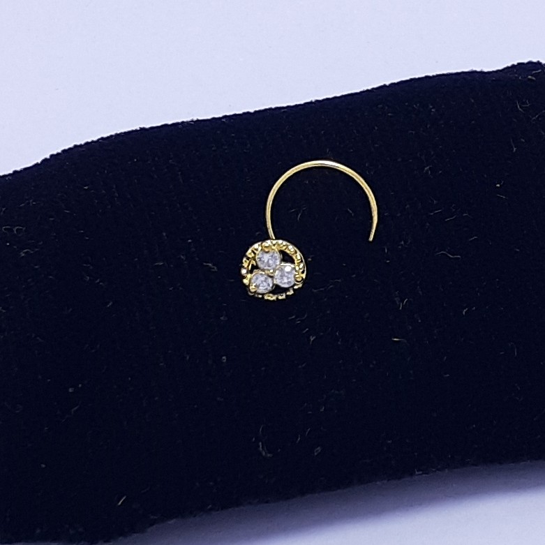 Gold mini nosepin