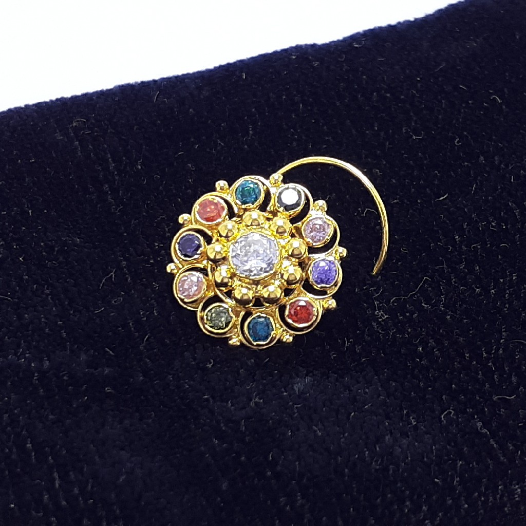 Gold nosepin