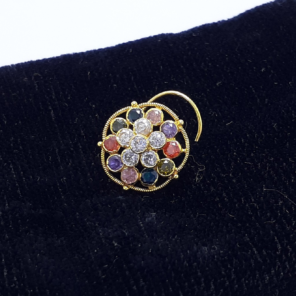 Gold nosepin