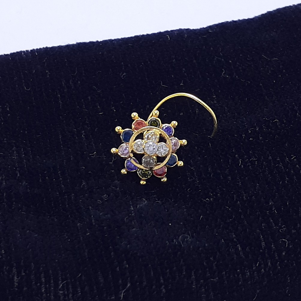 Gold nosepin