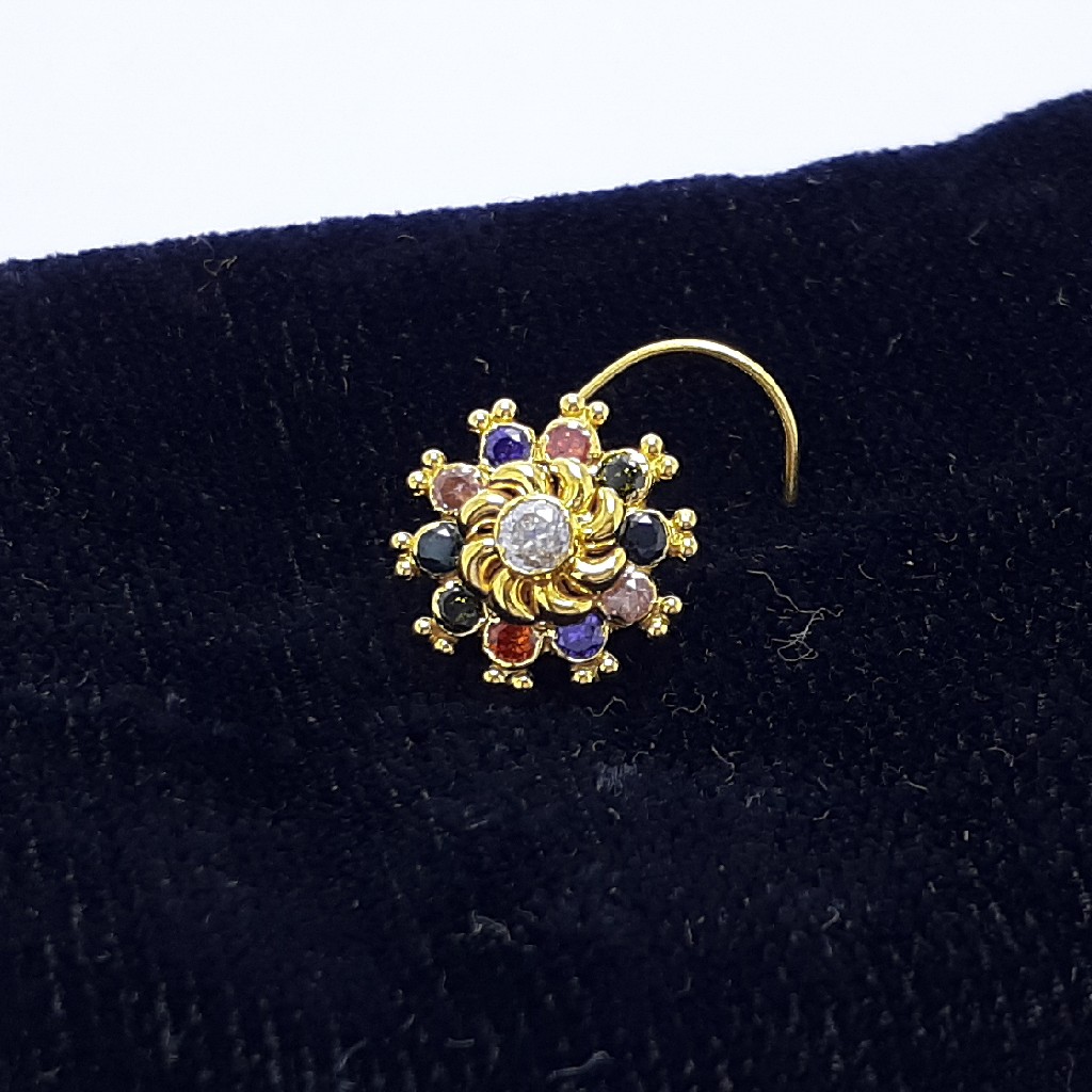 Gold nosepin