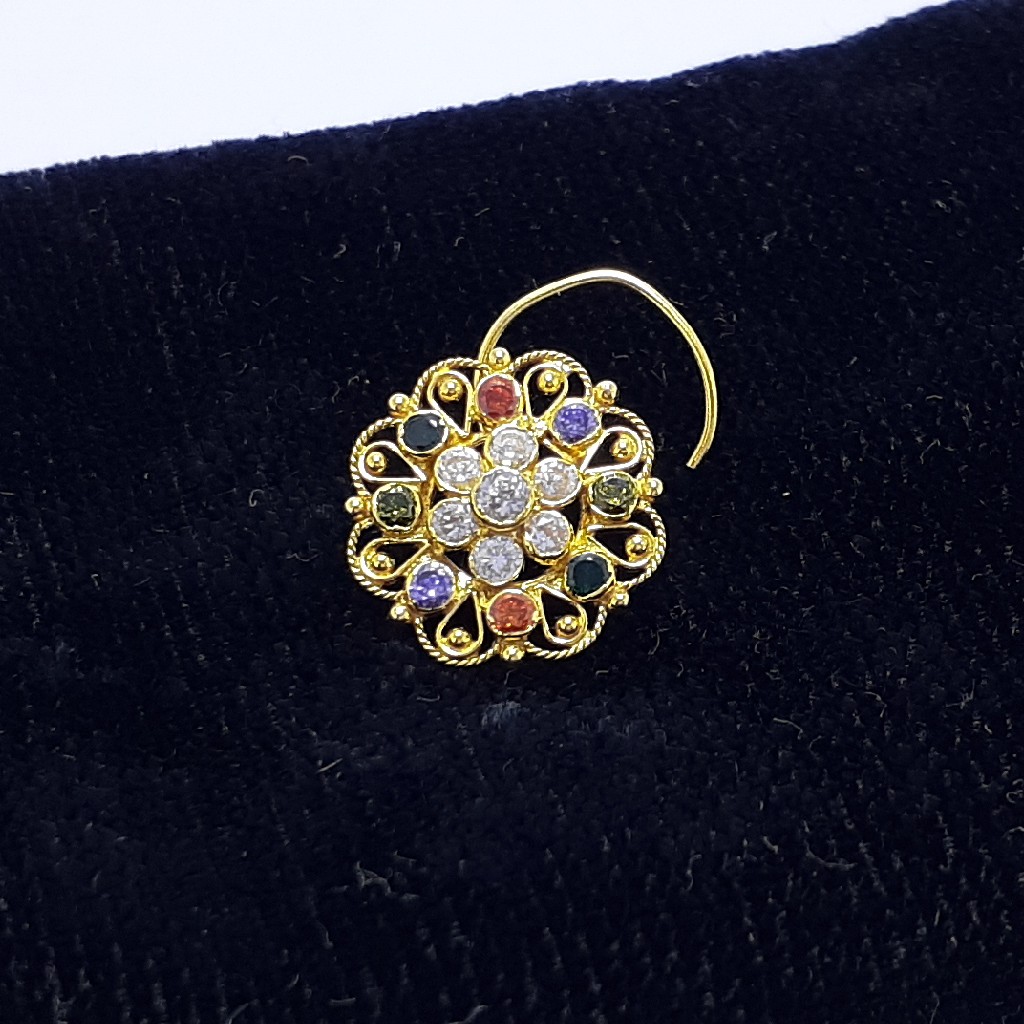 Gold nosepin