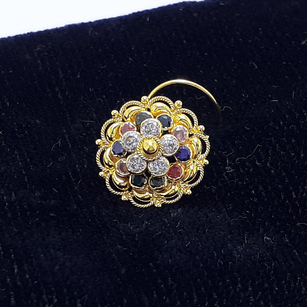 Gold nosepin
