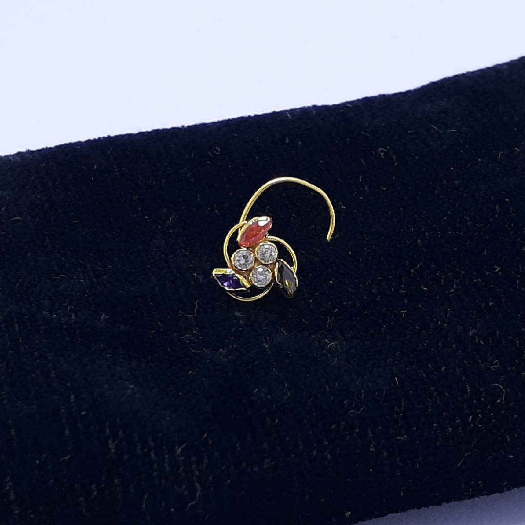 Gold nosepin