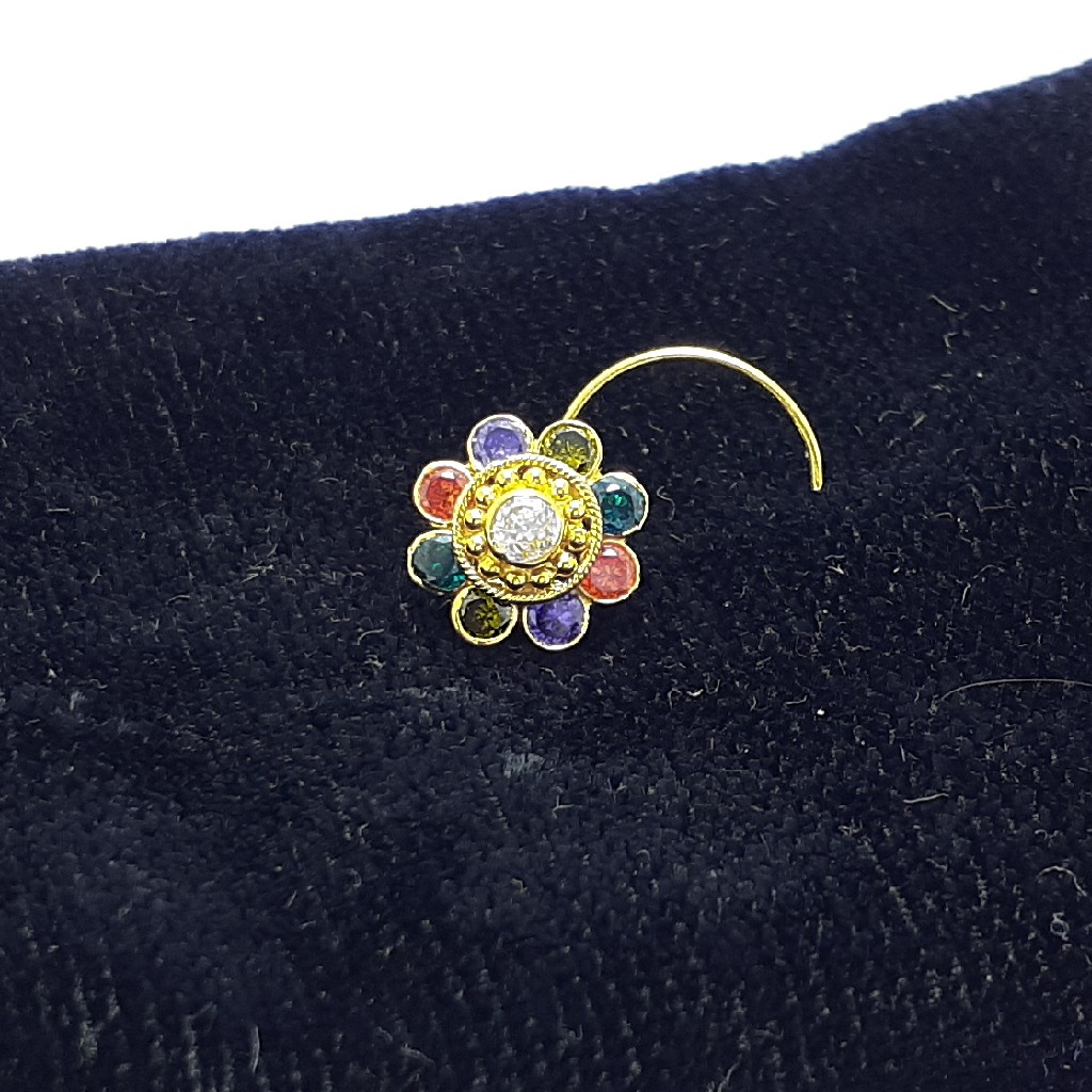 Gold nosepin