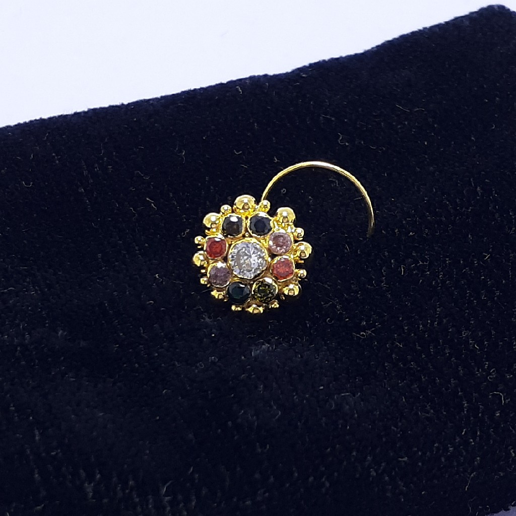 Gold nosepin