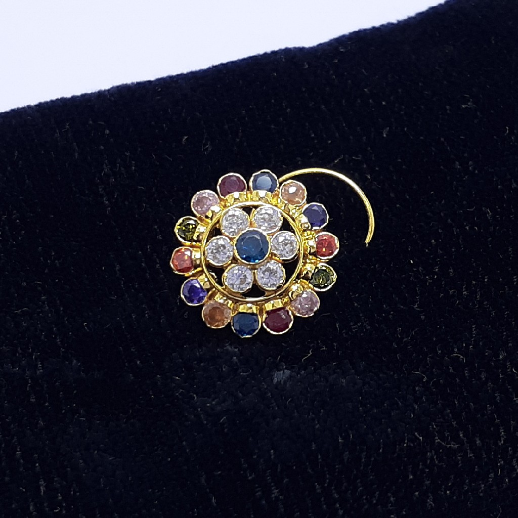 Gold nosepin