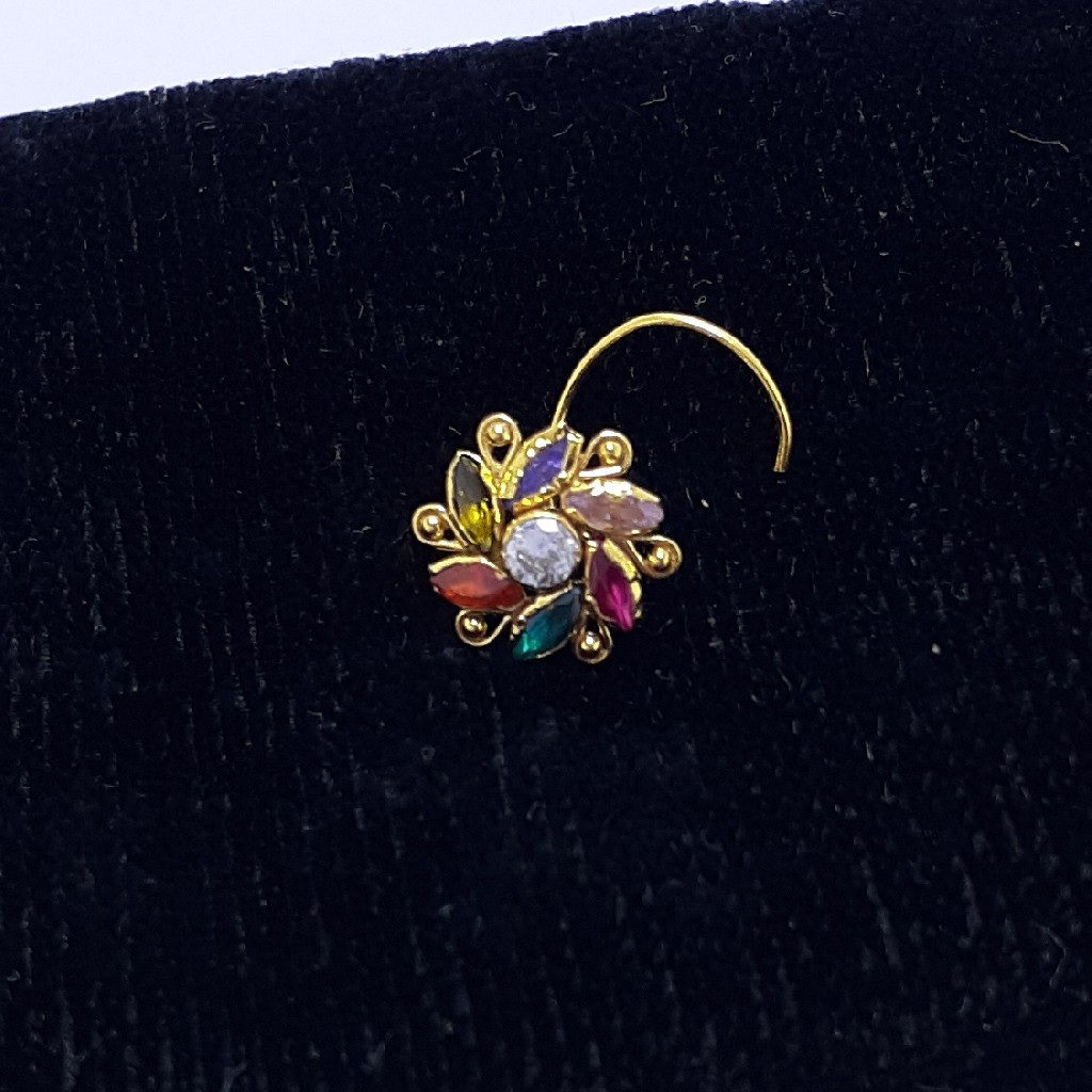 Gold nosepin