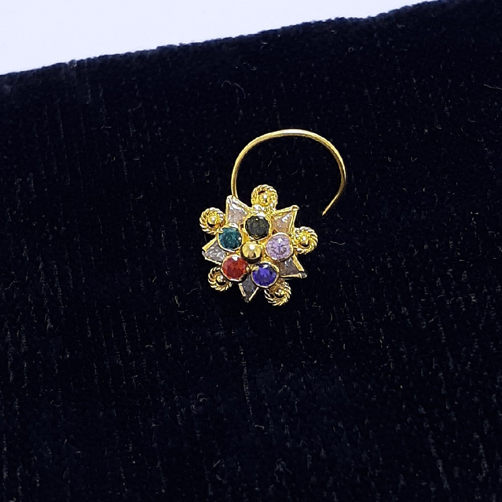 Gold nosepin