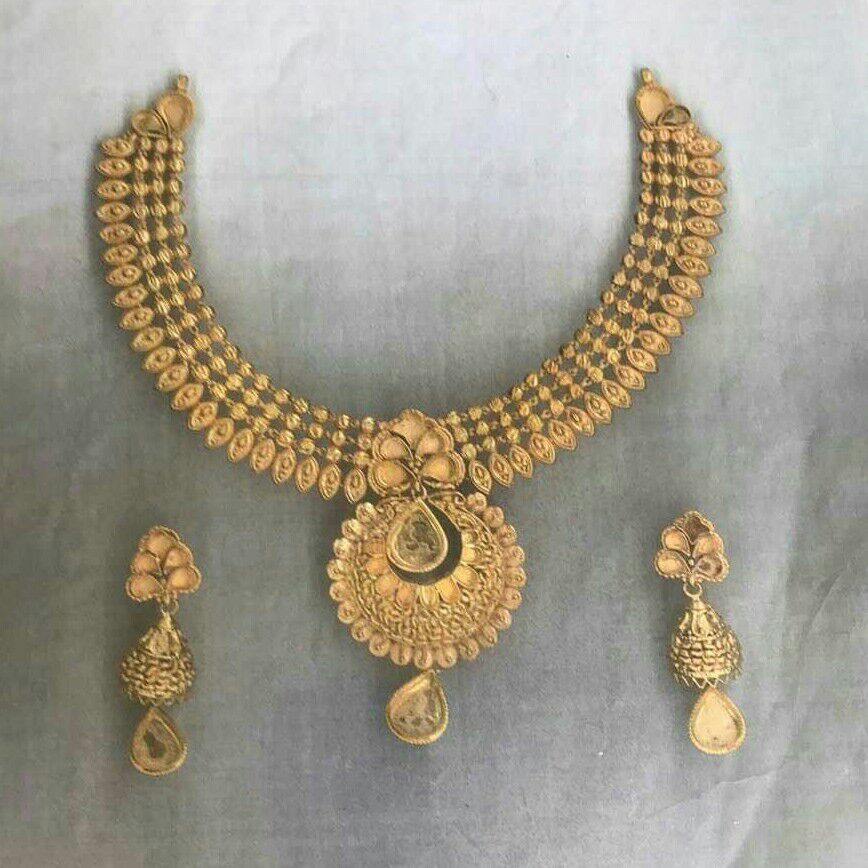 22K / 916 Gold Ladies Attractive Necklace Set
