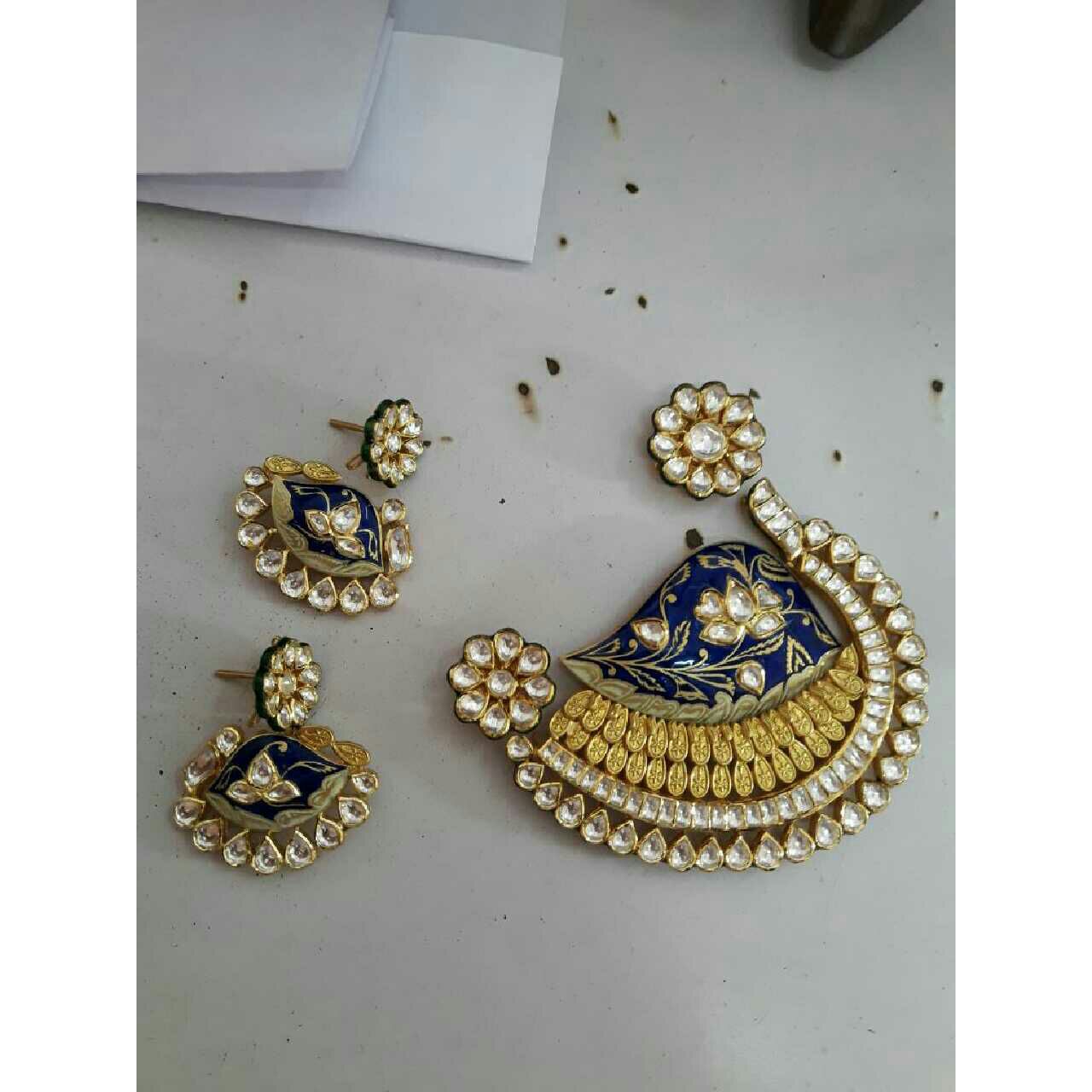 Gold Designer Pendant Set