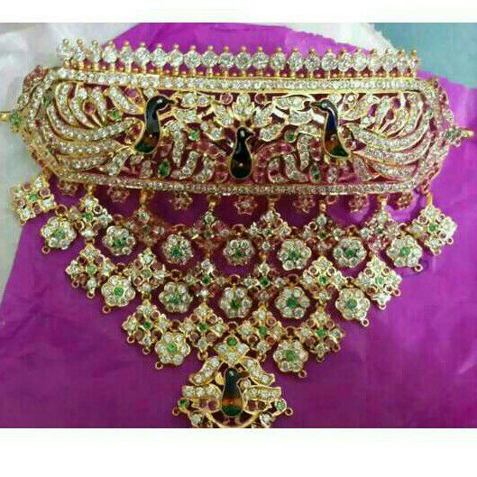 Designer Gold Ladies Jodhpuri Peacock Shaped Studded Necklace
