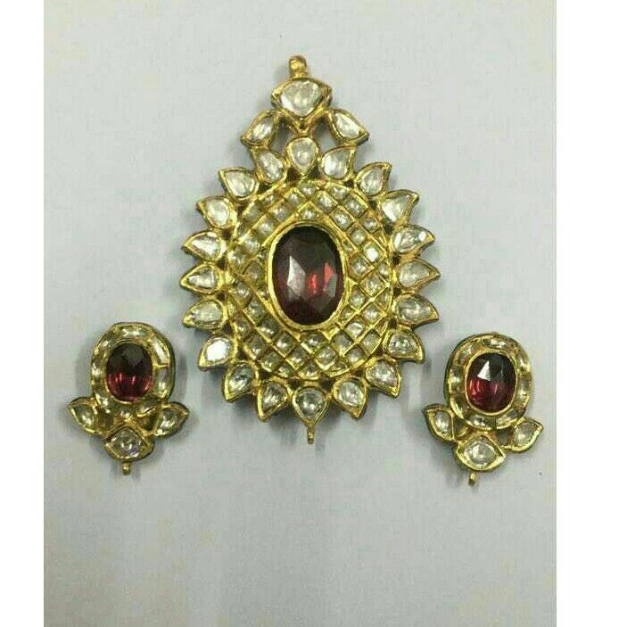 Ladies Fancy Kundan Pendant Set