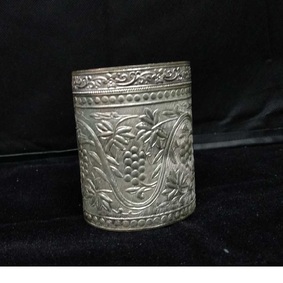 Silver Indian Fancy Mukhwas Dabi