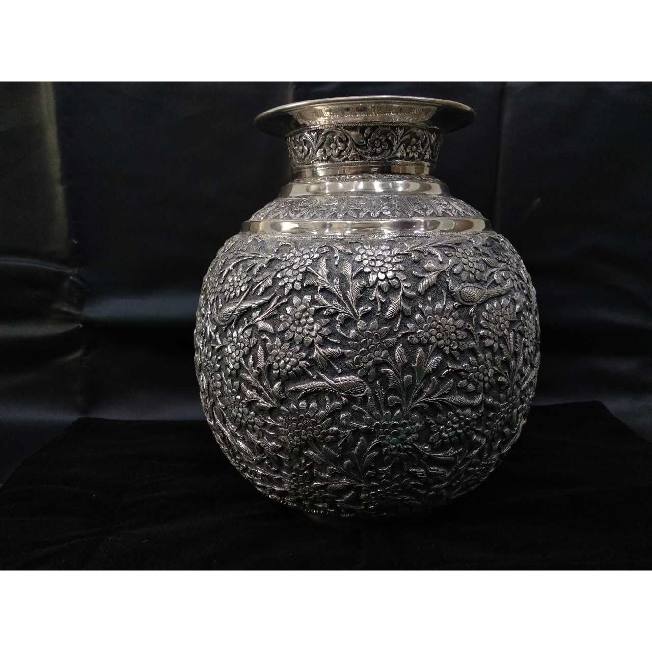 Silver Fancy Pot