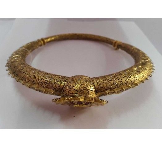 Designer Kundan Kada