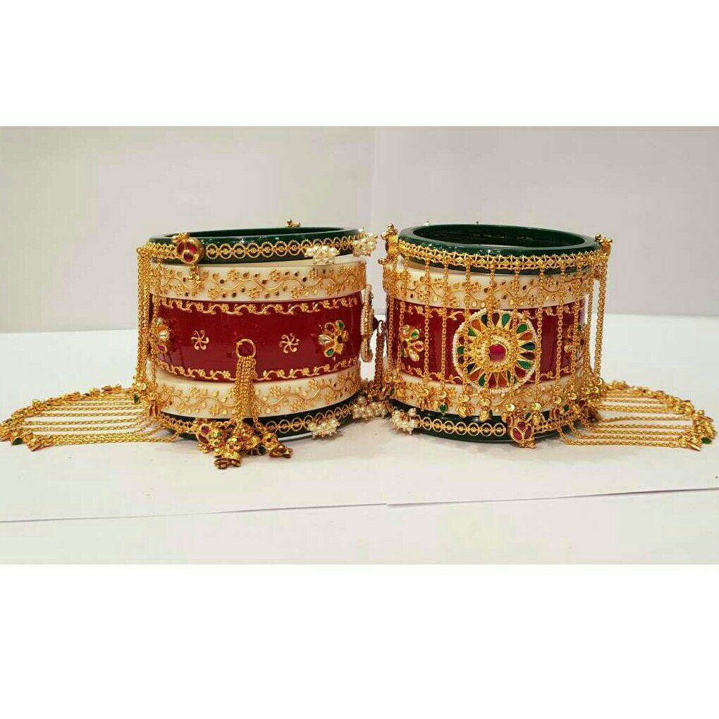 22K / 916 Gold Modern Ladies Attractive Bangle