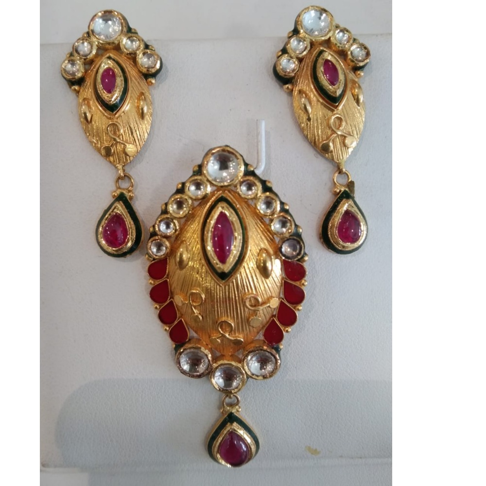 22KT Gold Heavy Stylish Pendant Set
