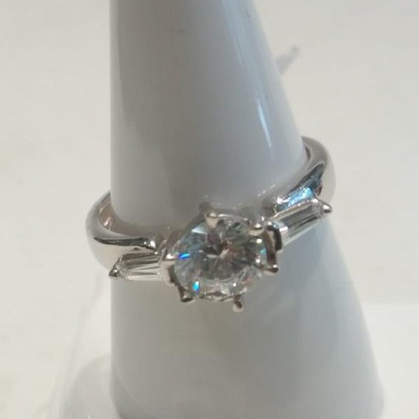 925 Silver Hallmark One Stone Ring