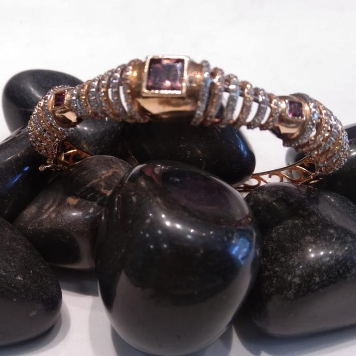 916 Gold Everstylish Design Bracelet