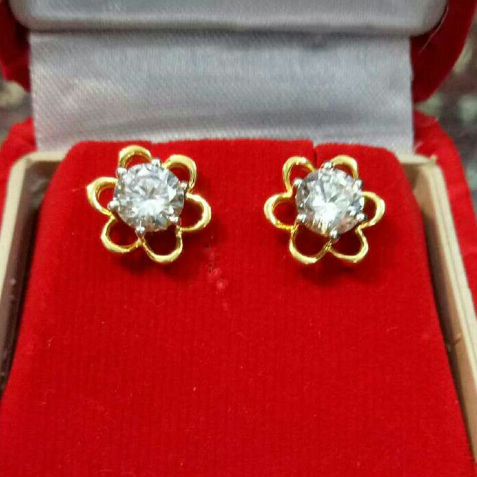 Designer Diamond Flower Earrings