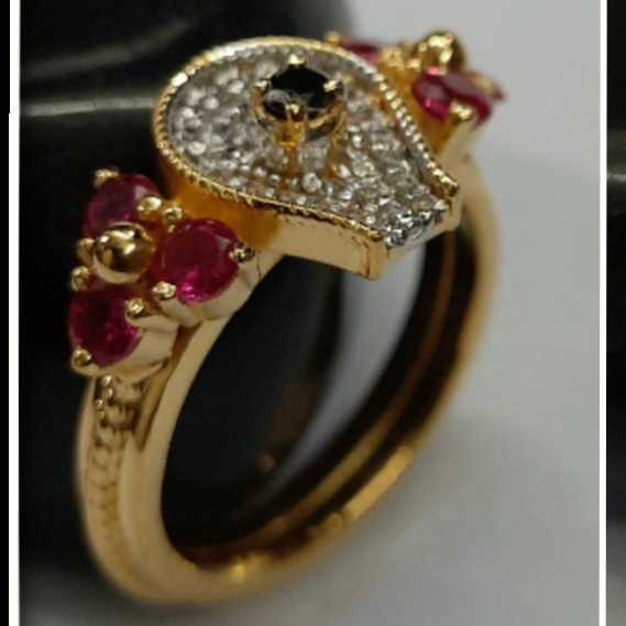 916 Gold Fancy Gent's Ring