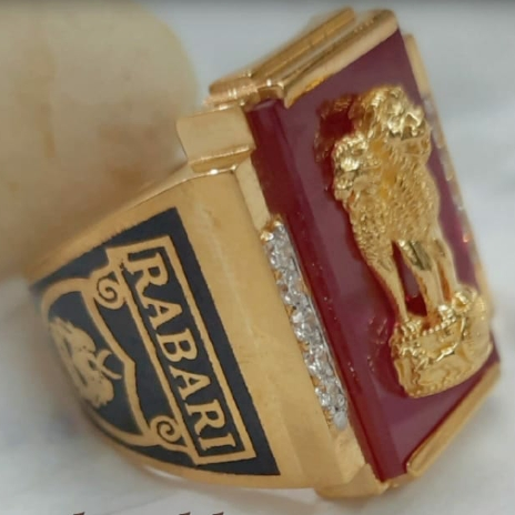 916 Gold Fancy Gent's Ring