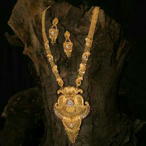 22K/916 Gold Fancy Ladies Necklace Set