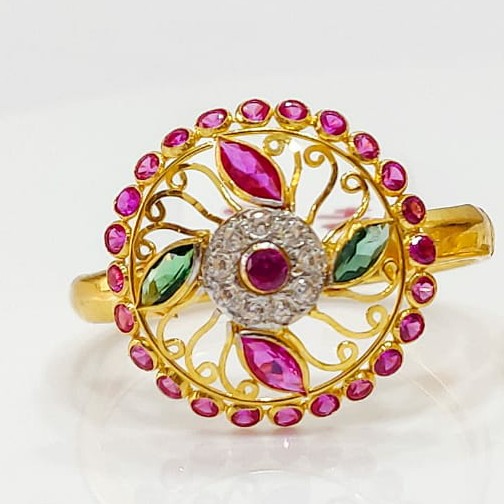 Ladies ring