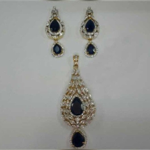 Fancy Pendant Set