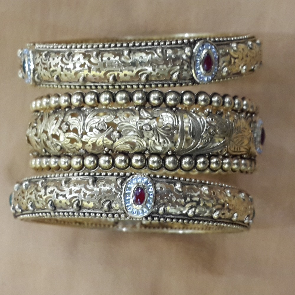 Fancy Bridal Bangles - Image 2