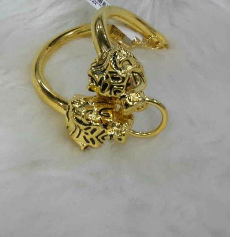 916 Gold Ladies Attractive Lion Ring