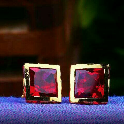 18kt Gold Classic Ladies Nath