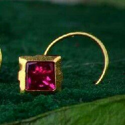 18kt Gold Fancy Ladies Nosepin