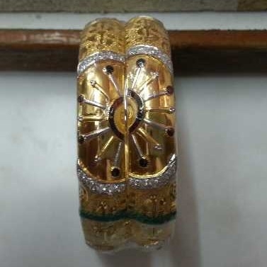 22K Gold Ladies Indian Designer Bangles Yellow