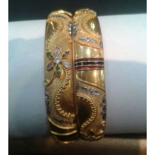 22KT Gold Ladies Designer Bangle
