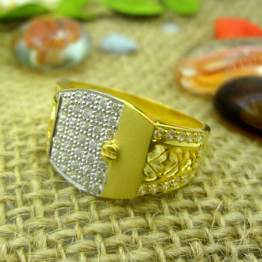 Jali work design 22 kt gold gents ring
