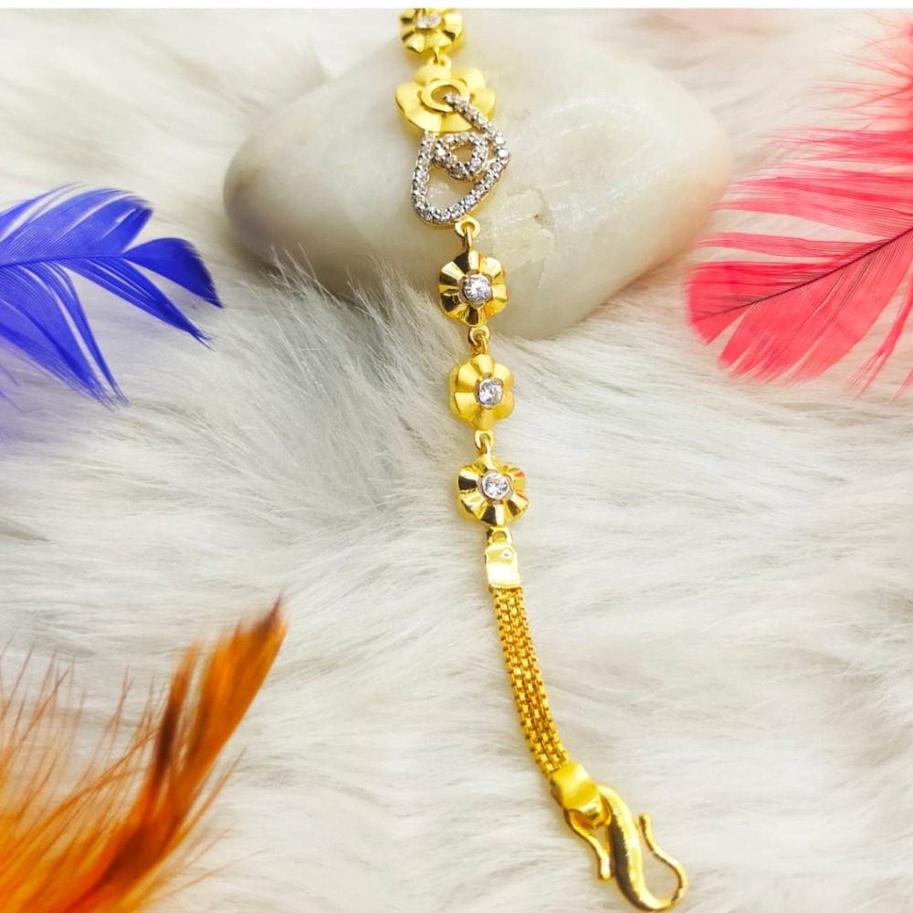 Designer centerpiece with floral kadi pattern 22 KT ladies bracelet