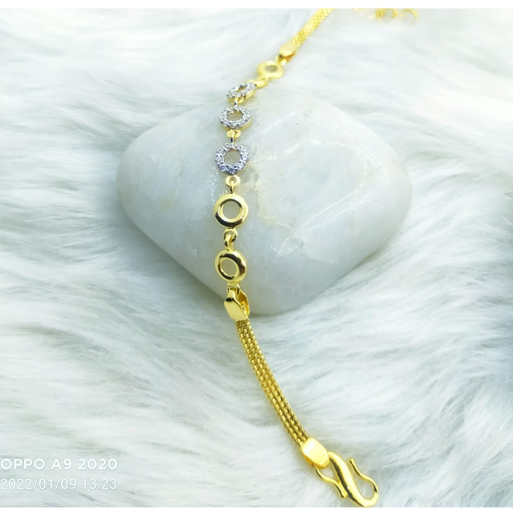 Single line 7 circular pieces fabulous 22 kt ladies bracelet