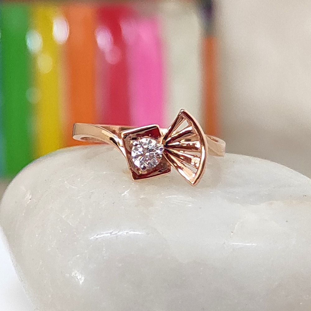 18kt rose gold fancy solitare ladies ring